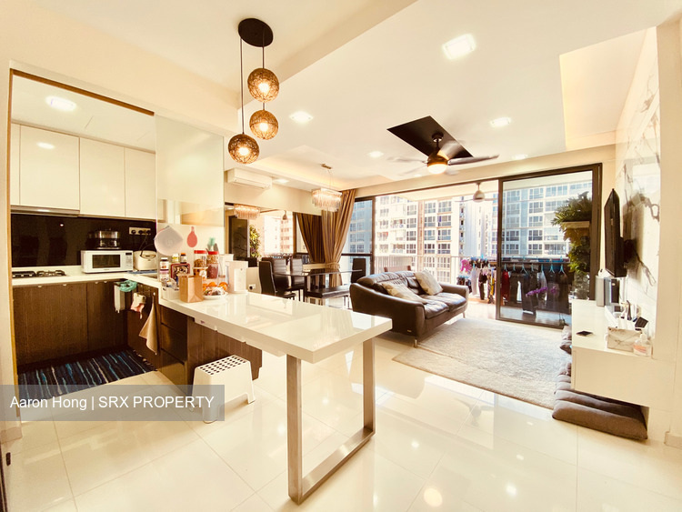 Twin Waterfalls thumbnail photo